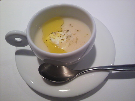 456066<br />
36_2314263949