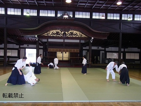 京都武徳殿 合気道教室179336_338259952913165_945240287_n