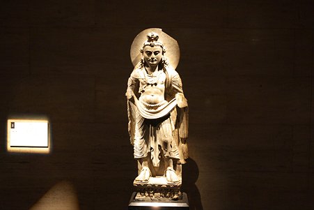 2010.11.15 東京国立博物館 仏像の道-インドから日本へ 菩薩立像 ガンダーラ