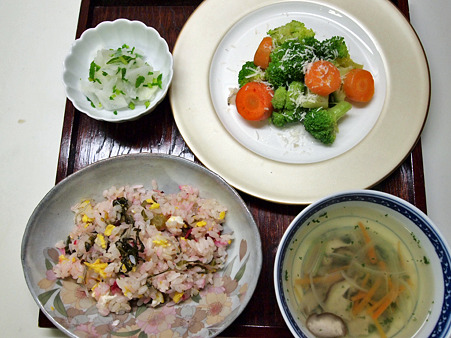 授乳中の昼食 Mikageマダムの夕食レシピ