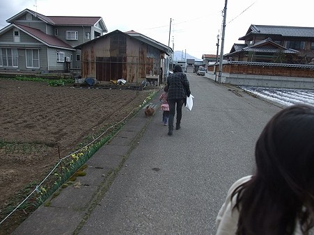 どんどん歩いていくショコラ