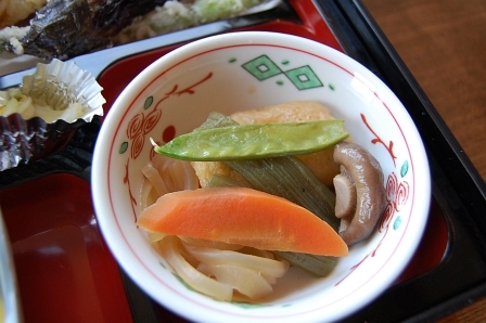 にもの
