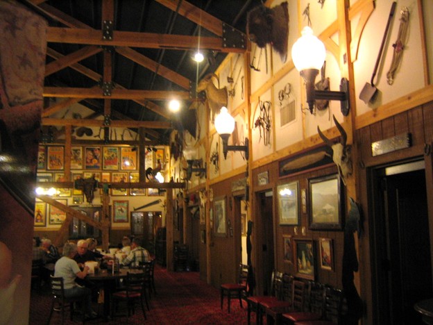 Country Barn Steakhouse - Interia 12