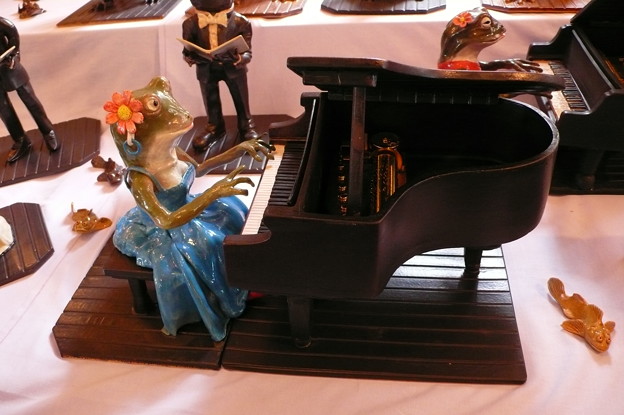 Photos: カエルのピアニスト